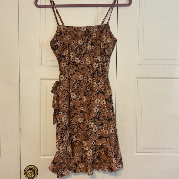 NWT Princess Polly dusty rose floral dress - Picture 3 of 5